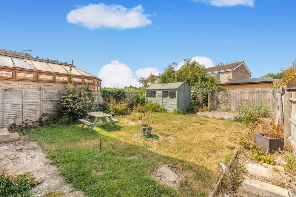 Leabrook Close